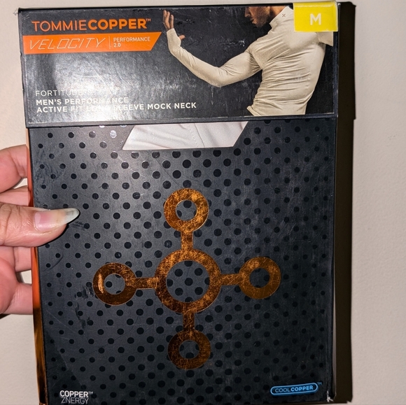 Tommie Copper - Picture 8 of 8